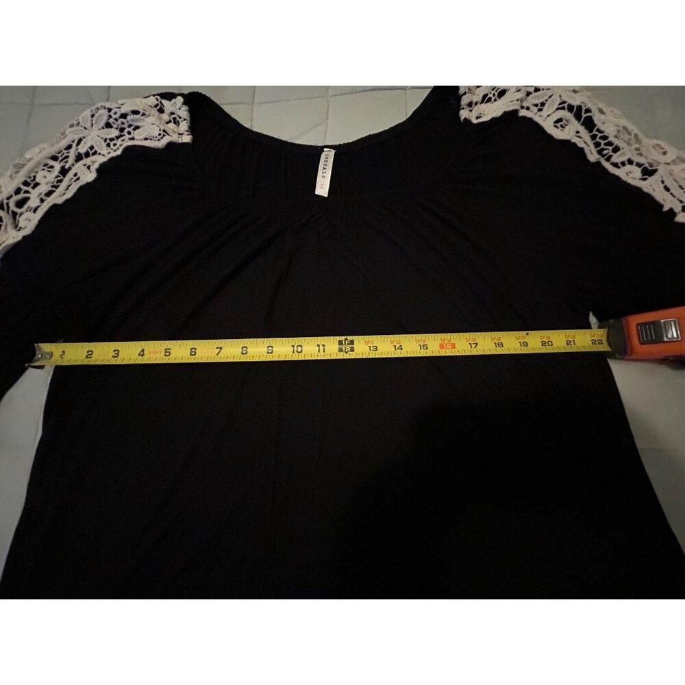 Emerald Women’s 1X Black Tunic Top Crochet Lace Sleeve Striped Hem Boho Peasant - Picture 3 of 11
